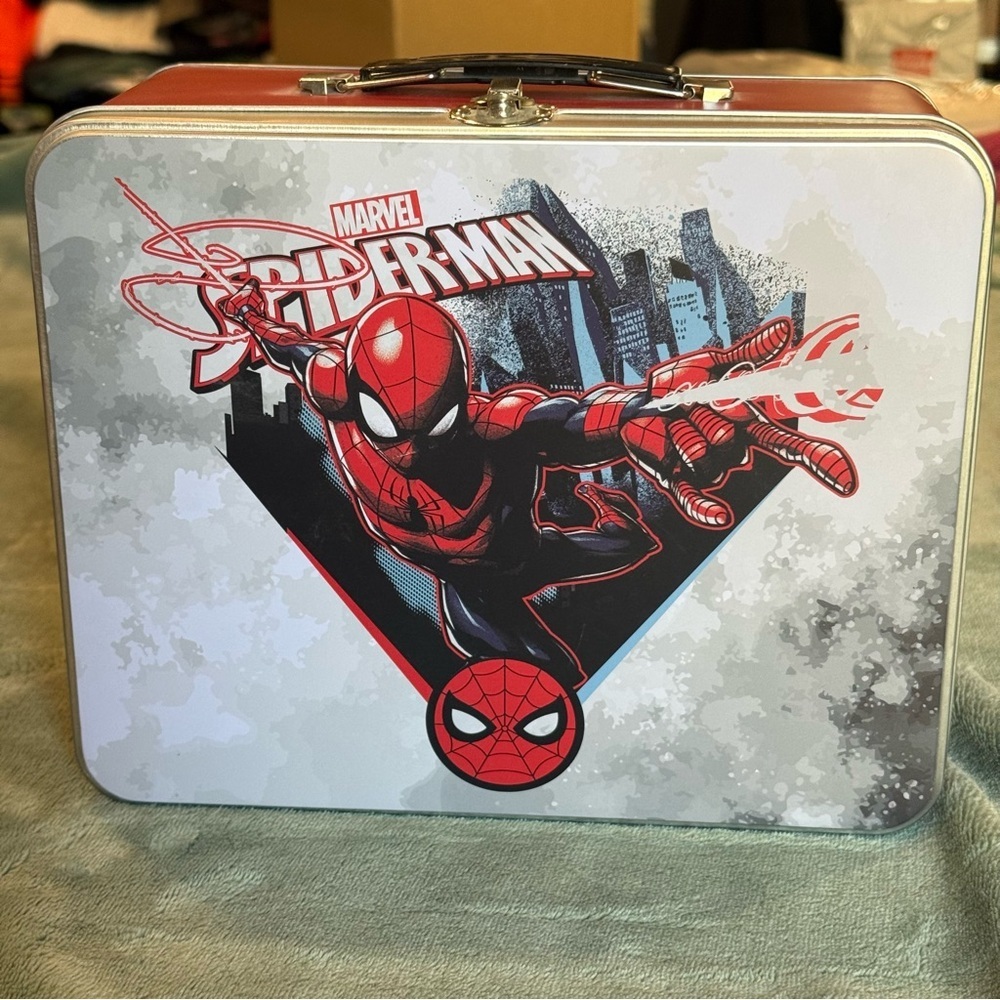 Marvel Spider-Man Metal Lunch Box Tin 8” x 9.5” x 4” CultureFly